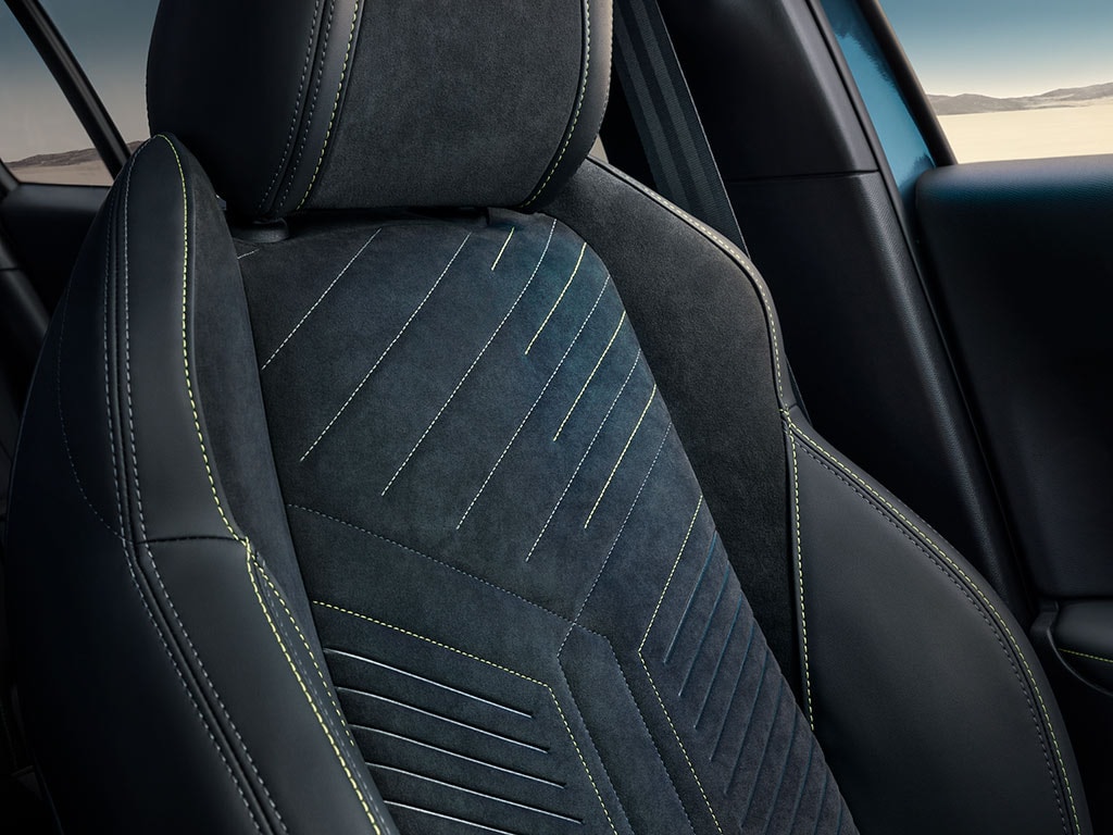New PEUGEOT E-2008 new fabrics