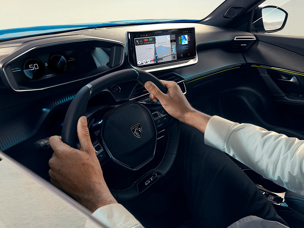 New PEUGEOT E-2008 driving aids