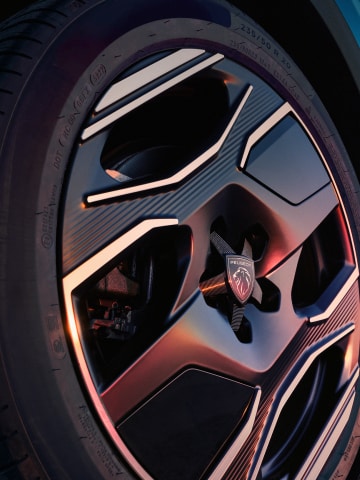 Leichtmetallfelgen des PEUGEOT 3008 Plug-in-Hybrid