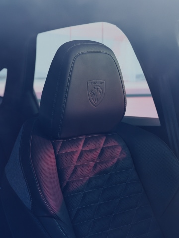PEUGEOT E-3008 mit beheizten AGR-Sitzen