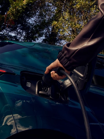 New PEUGEOT E-308