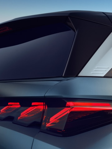 PEUGEOT 5008 Plug-in Hybrid „schwebender“ Heckspoiler