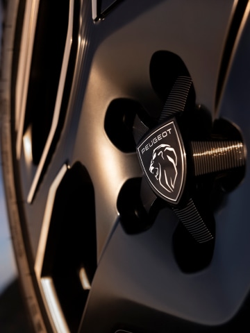 PEUGEOT 5008 Plug-in Hybrid Leichtmetallfelgen