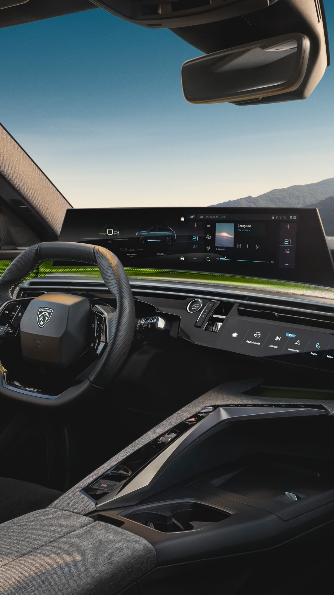 PEUGEOT Panorama i-Cockpit® E-5008