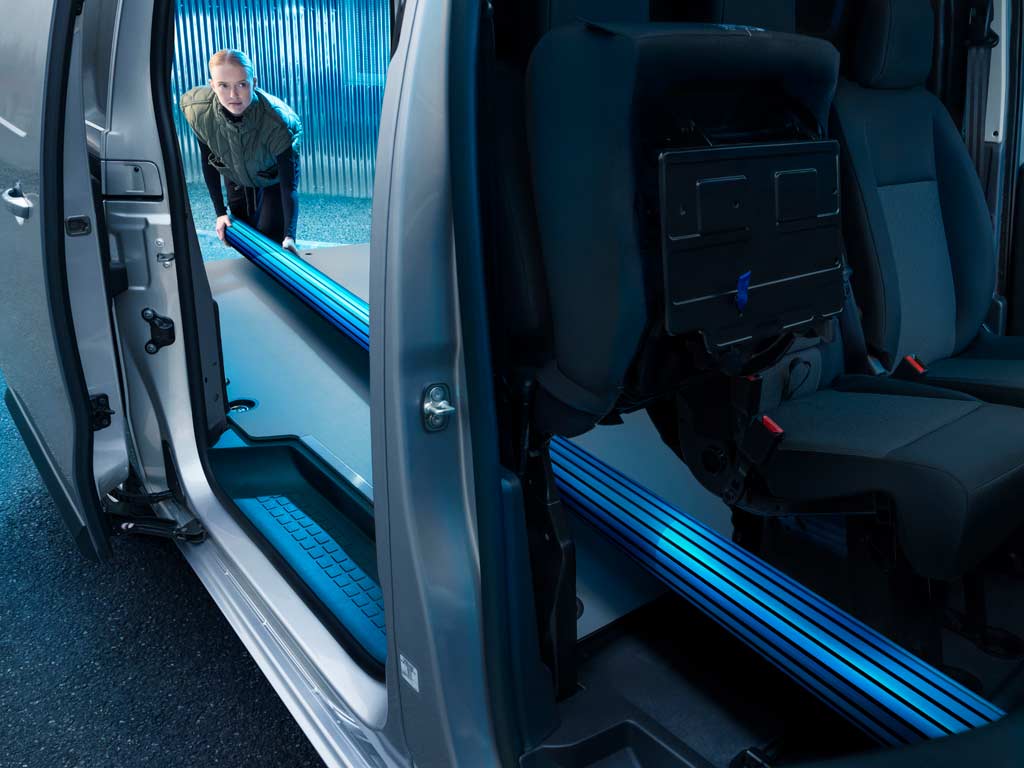 PEUGEOT E-EXPERT modularer Aufbau