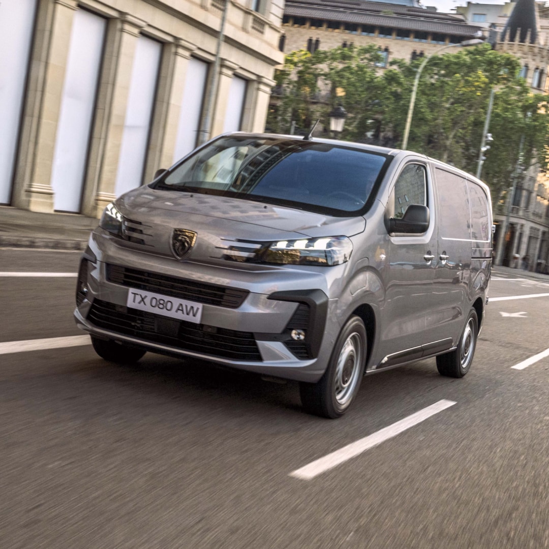 PEUGEOT E-Expert in der Frontansicht