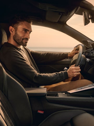 Neuer PEUGEOT E-408 ChatGPT